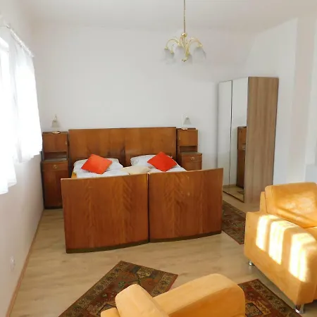 Penzion Arnau Hostinné