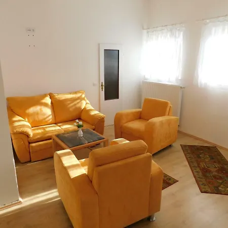 Arnau Penzion Hostinné