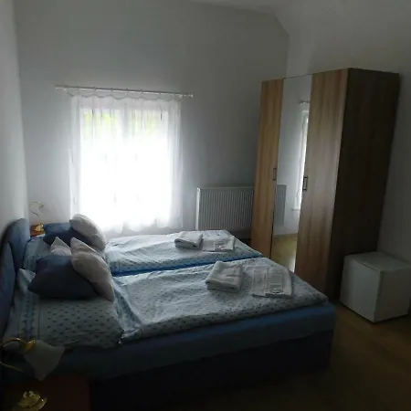 Penzion Arnau Hostinné