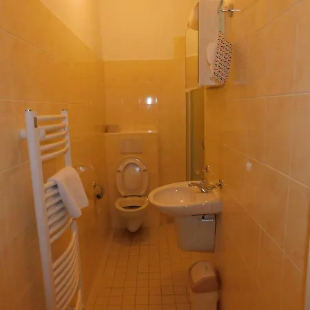 Arnau Guest house